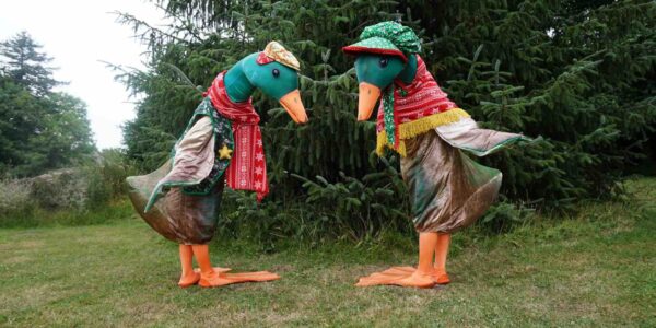 Christmas-Roaming-Duck-Entertainers