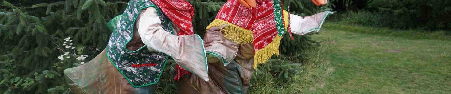 Duck-Entertainers-Wearing-Christmas-Scarves Duck-Entertainers-Wearing-Christmas-Scarves
