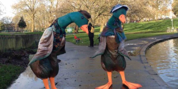 Festive-Duck-Walkabout-Acts