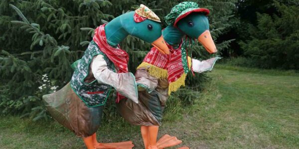 Walkabout-Duck-Characters-Family-Fun-Days