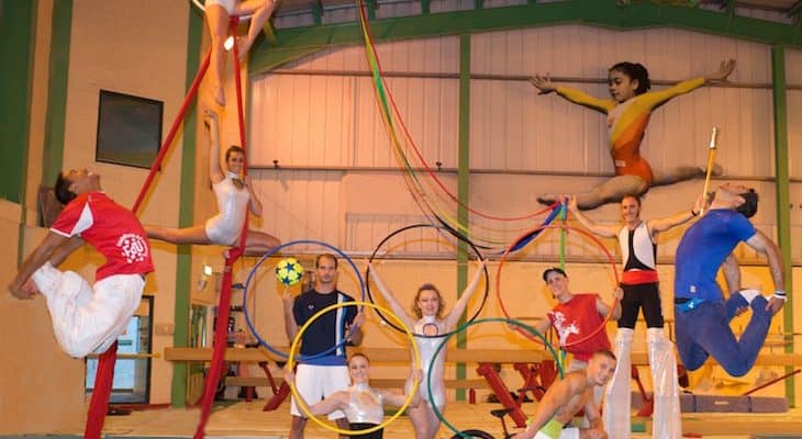 Olympic Rings acrobats available for hire. Our olympic acrobats can be hired for shows across the UK. Olympic Rings acrobats available for hire. Our olympic acrobats can be hired for shows across the UK.