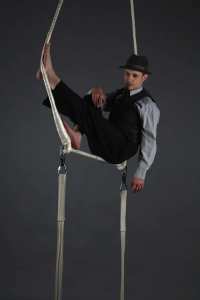 Hire this Gatsby Aerialist for your corporate event