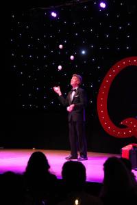 The Noble Juggler for hire. Book our juggling variety show for corporate events, gala dinners or award ceremonies in London & the UK.