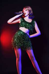 Book our Taylor Swift impersonator for your event. Our Taylor Swift impersonator is available for hire in London and around the UK.