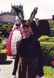 Hire our Alice in Wonderland Show for birthday parties in London & the UK.