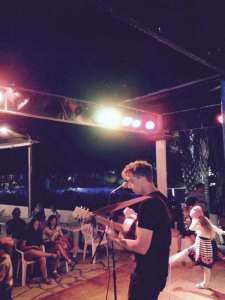 Hire an acoustic guitarist for private events in London and the UK