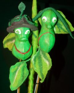 Jack & the Chatty Beans Puppet Show for hire. Book our children's puppet show for children's parties or events in London & the UK.