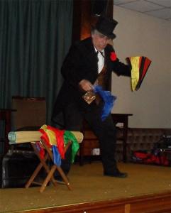 Traditional Stage Magician for hire. Book our magician for children's parties in London & the UK.