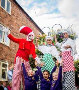 Gourmet Chef stilt walkers for hire. Book our chef stilt walkers for Easter events in London & the UK.
