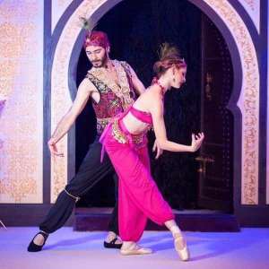 Hire our Arabic entertainment for your private event, available across the UK