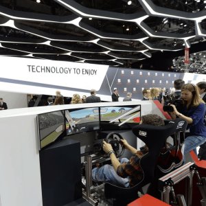 Automotive Virtual Reality 3