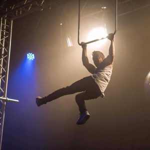 Acrobatic performers available to book for your event