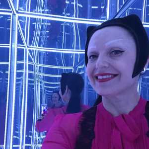 Immersive photo booth