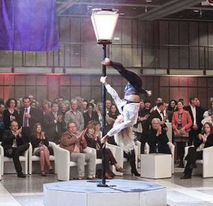 Street Light Pole Dancing for hire. Book our pole acrobats for your bespoke event in London & the UK.