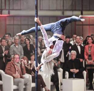 Hire our Street Light Pole Dancing act for your event in London & the UK.