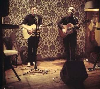 The Acoustic Brothers for hire. Book our acoustic guitarists for family fun days in London & the UK.
