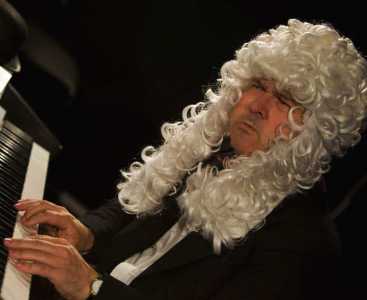 Our comedy musician is available to book for corporate events, private parties or gala dinners in London & the UK.