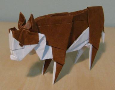 Artistic entertainment for hire. Book our Origami Artist for product launches in Canada & the UK.