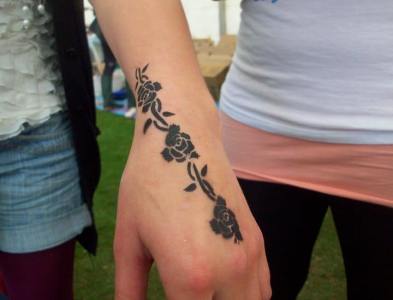 Our tattooist creates fantastic temporary tattoos and is available for hire for trade shows in London & the UK.