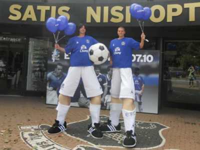 book sports walkabout entertainment for your football themed event. Book today in London and the UK.