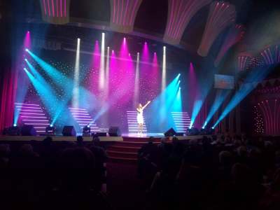 Book our amazing soul singer for your perfect wedding today.
