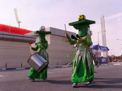 Book our walkabout entertainers. Our musical acts are available for hire in London and the UK.