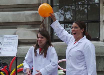 Creative Balloon Modellers for hire. Book our educational science show for school fetes in London & the UK.
