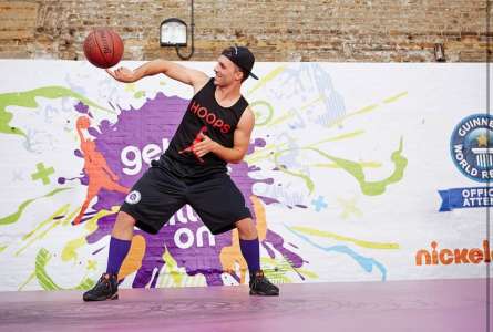 Book Sports Entertainment for your next brand activiation