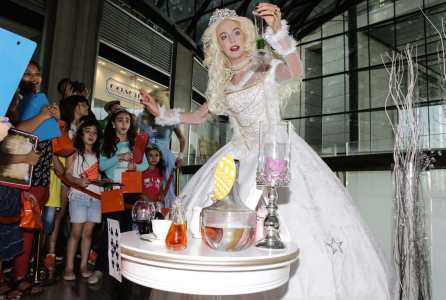 White Queen Walkabout Act 5