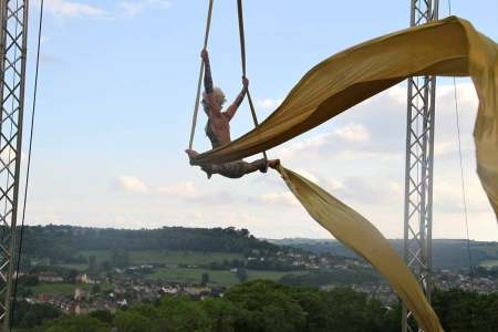 Hire our cirque-style aerialists for product launches in London
