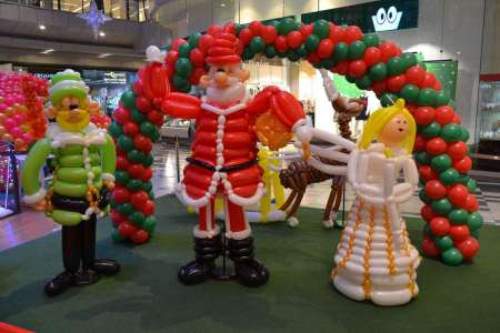 Christmas Balloon Modellers 1