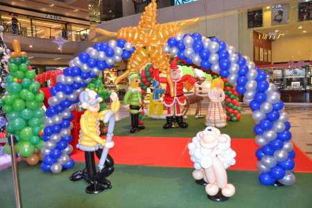 Christmas Balloon Modellers 3