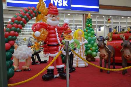 Christmas Balloon Modellers 4