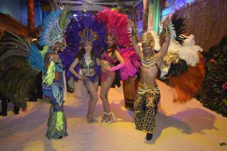Brazilian Toucan Dancers for hire. Our Rio-themed dancers are available to book for Rio-themed events, corporate events or carnivals in London & the UK.