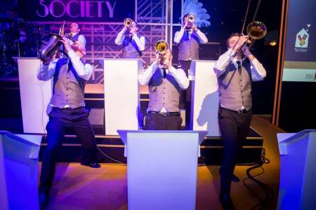 Sinatra-inspired 19-piece big band for hire for corporate events in the UK.