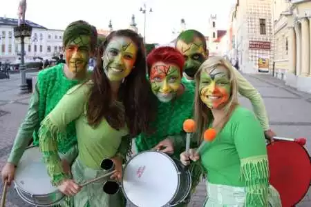 Book our soccer drummers to appear at your next event in the UK. perfect for themed events.