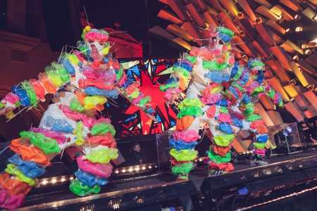 Hire our UV dance show