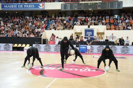 Half time show entertainment for hire. Our Urban Basketball Show is available to book for basketball game days in the UK & London.
