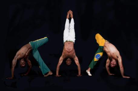 Brazilian dancers for hire London & the UK. Book our Capoeira dancers for your corporate event.