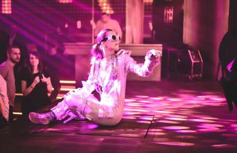 Futuristic Tech Dancers 3