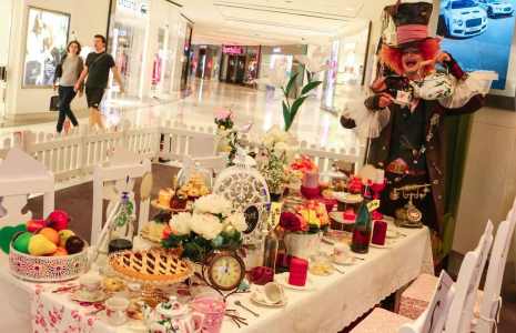 Alice in Wonderland entertainer for hire. Book our Mad Hatter Lookalike for children's events in the UK & London.