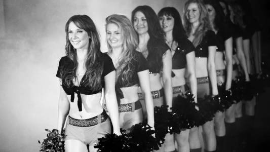 book our dancer to perform at your show. available for television and films internationally.