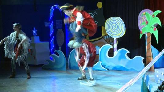 Children's Travelling Show for hire. Book our Captain Almighty entertainer for corporate events in London & the UK.