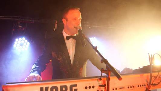 Show Band 4
