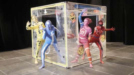 Book our multimedia dance show for your event