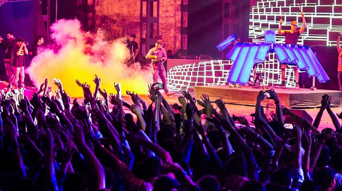 LED musicians for hire for corporate events in London