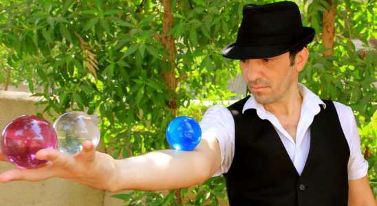 The Crystal Juggler 5