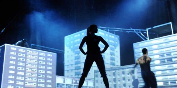 Dancer-Entertainment-For-Projection-Shows