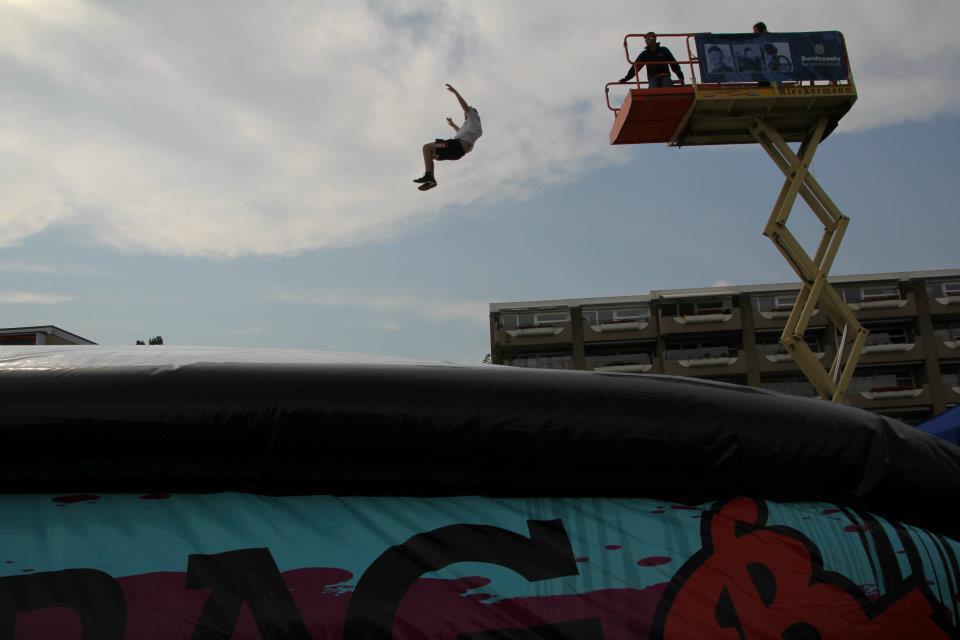 Giant Free Fall Airbag Inflatable Hire Family Fun Days UK Giant Free Fall Airbag Inflatable Hire Family Fun Days UK