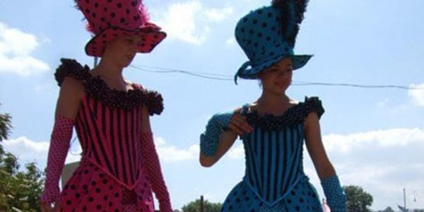 The-Spotty-Ladies-Stilt-Walker-Performers